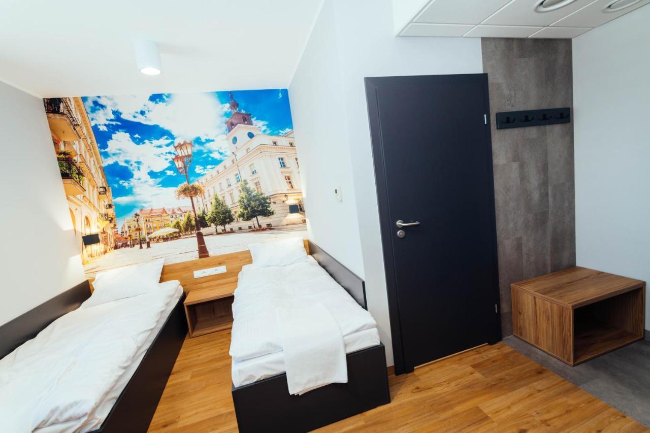 Blue Hotel Kaliszki エクステリア 写真